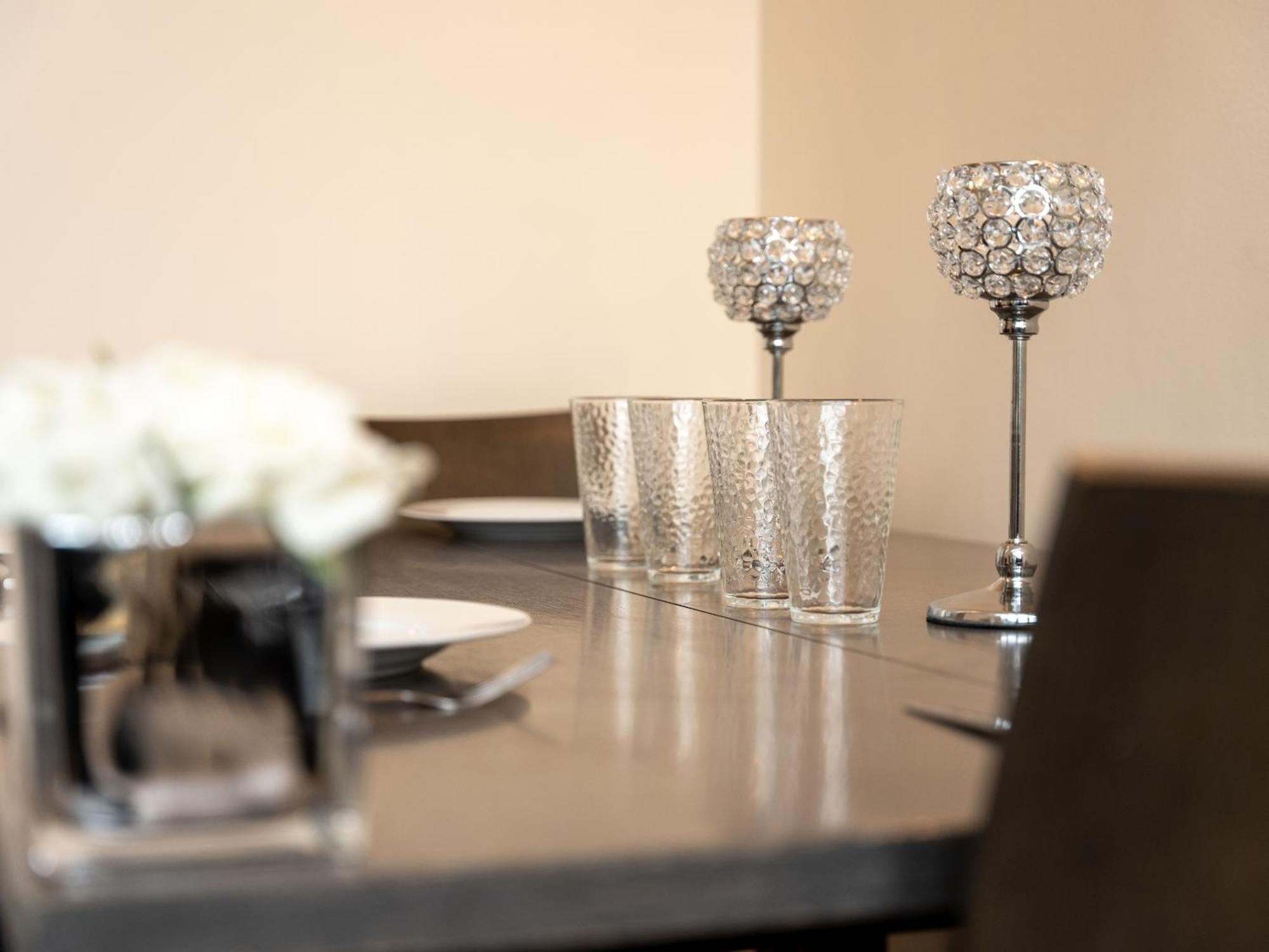 Luxury 2 Bed Apartment - Near Heathrow, Legoland, Windsor Slough Kültér fotó