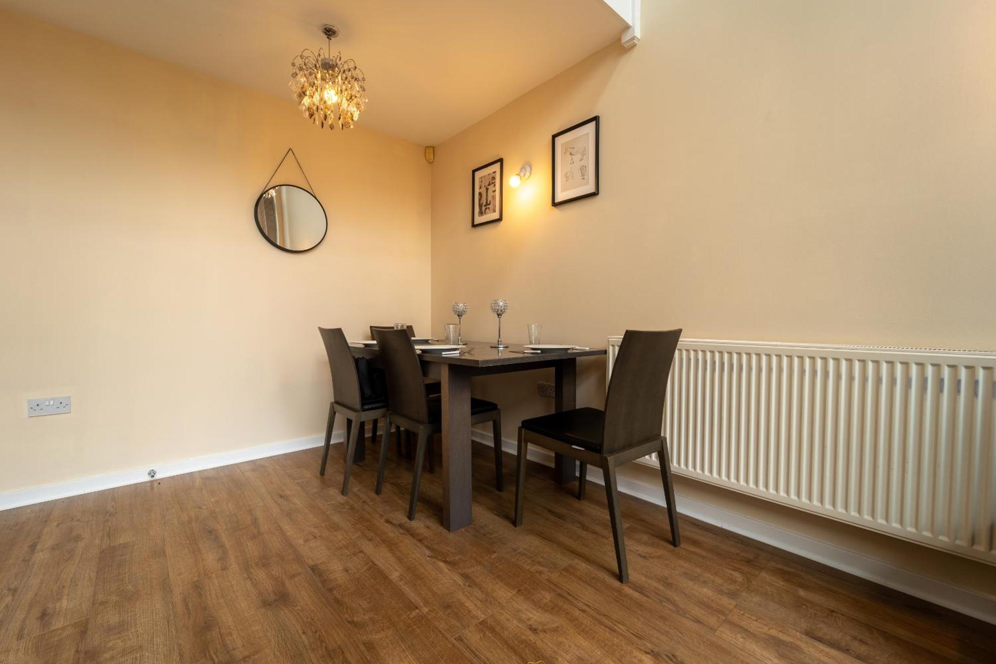 Luxury 2 Bed Apartment - Near Heathrow, Legoland, Windsor Slough Kültér fotó