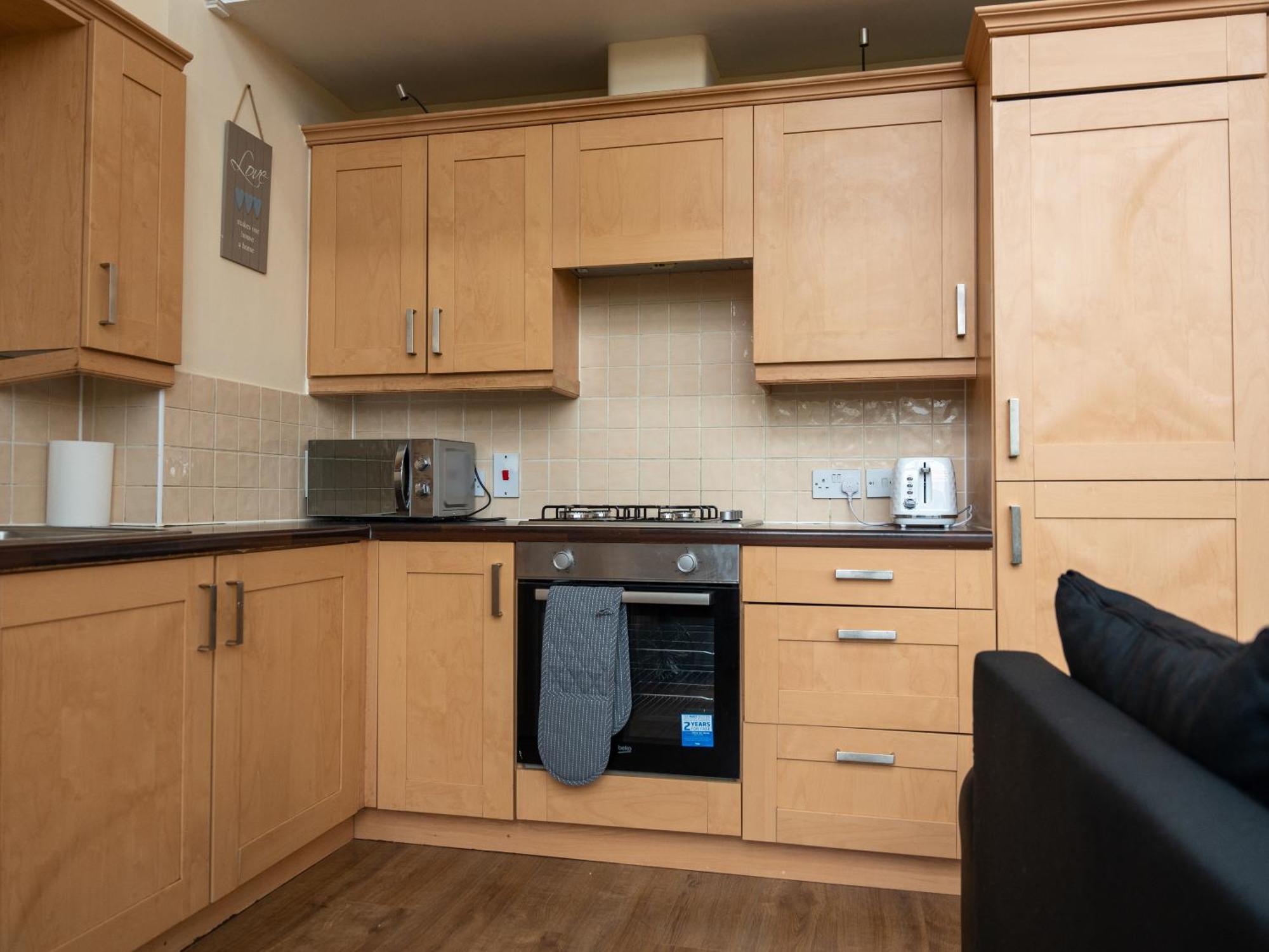 Luxury 2 Bed Apartment - Near Heathrow, Legoland, Windsor Slough Kültér fotó